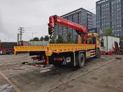 隨車吊租賃 靈活高效的起重解決方案